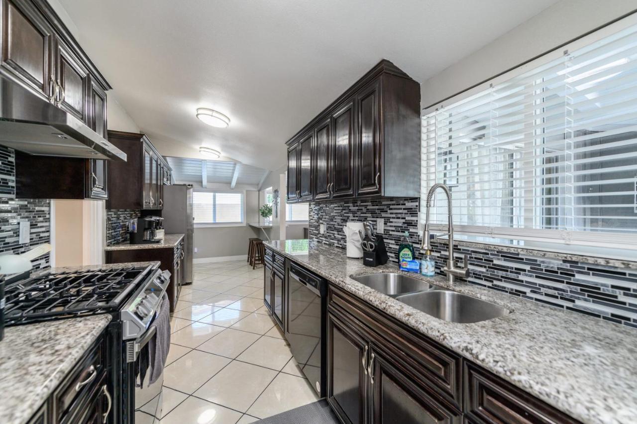 Disneyland Dream Villa 5 Bedroom 3 Bath Theater Games Pool Table 阿纳海姆 外观 照片